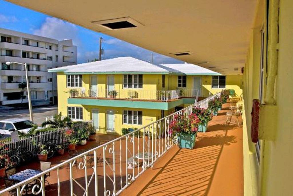 Aparthotel Up Sorrento Miami Beach Exterior foto